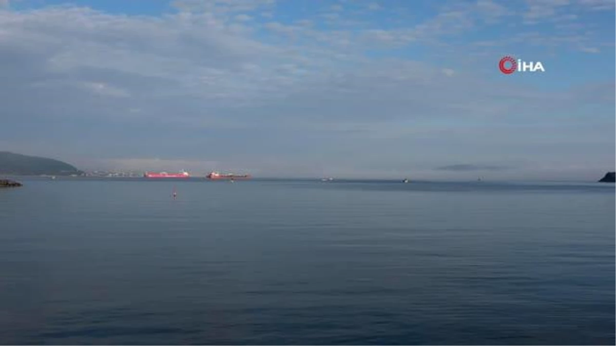 Çanakkale Boğazı sis nedeniyle transit gemi geçişlerine çift taraflı kapatıldı