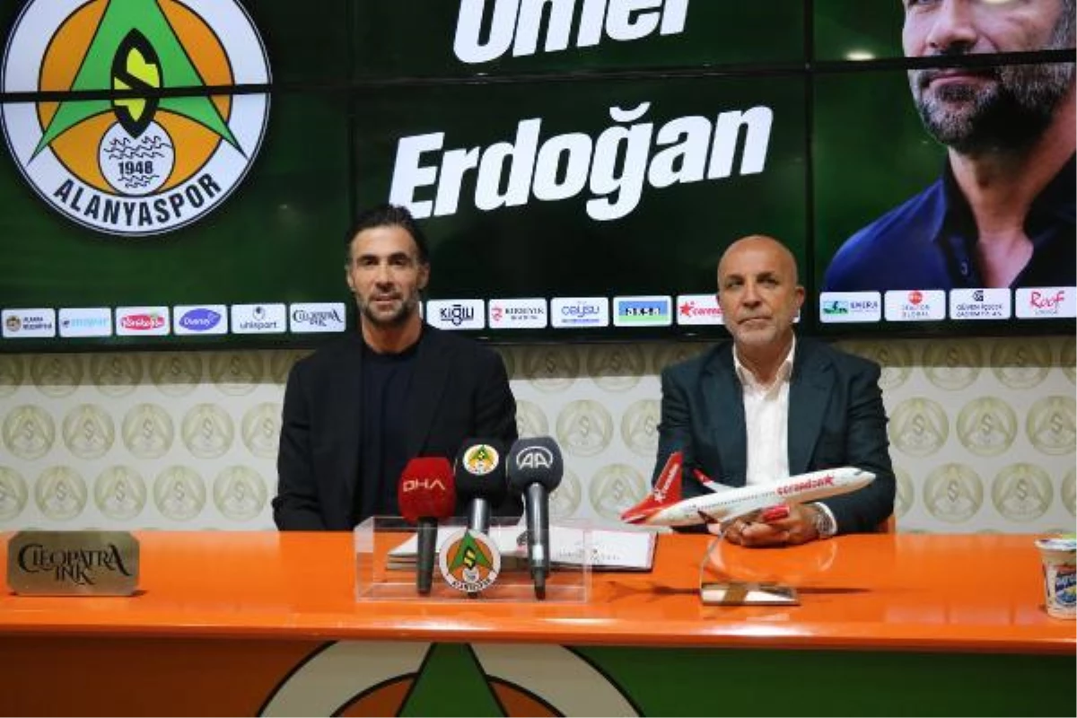 Corendon Alanyaspor, Ömer Erdoğan ile mukavele imzaladı