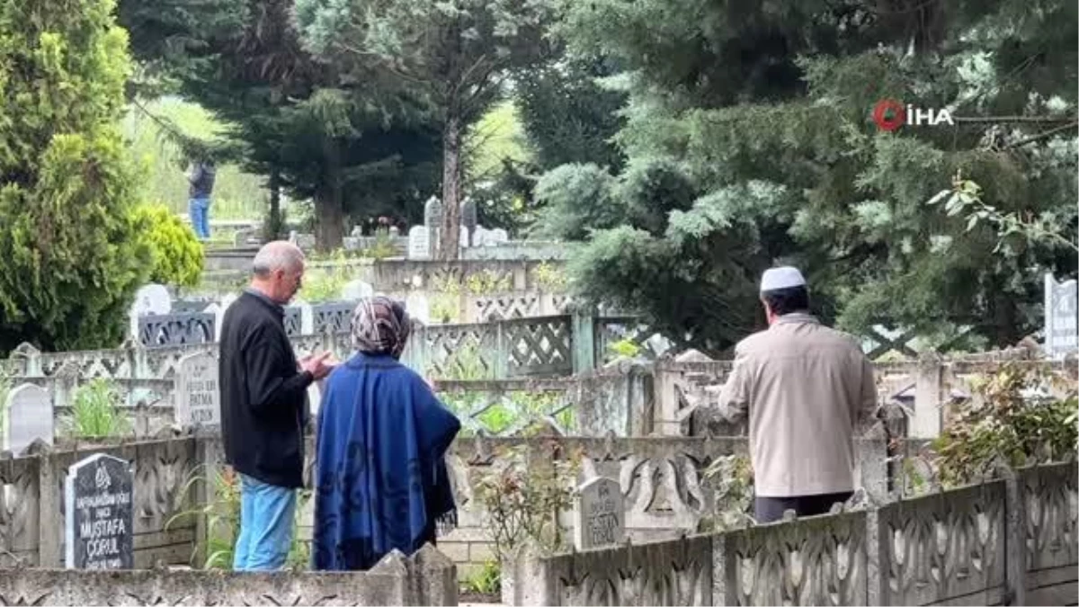 Düzce Belediyesi Mezarlıklarda Hatim Yayını Yapıyor