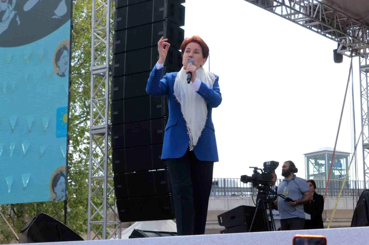 DÜZGÜN Parti Genel Lideri Meral Akşener Balıkesir'de seçmenlere davet yaptı