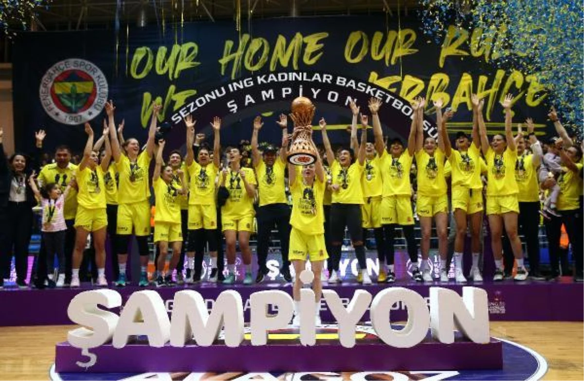 Fenerbahçe Alagöz Holding, ING Bayanlar Basketbol Muhteşem Ligi'ni şampiyon olarak tamamladı