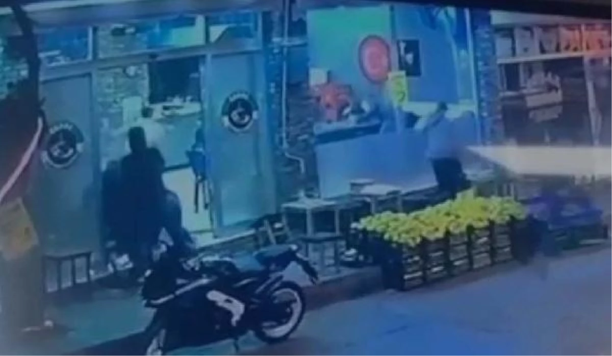 İzmir'de Kahvehaneye Silahlı Akın: 1 Meyyit, 5 Yaralı