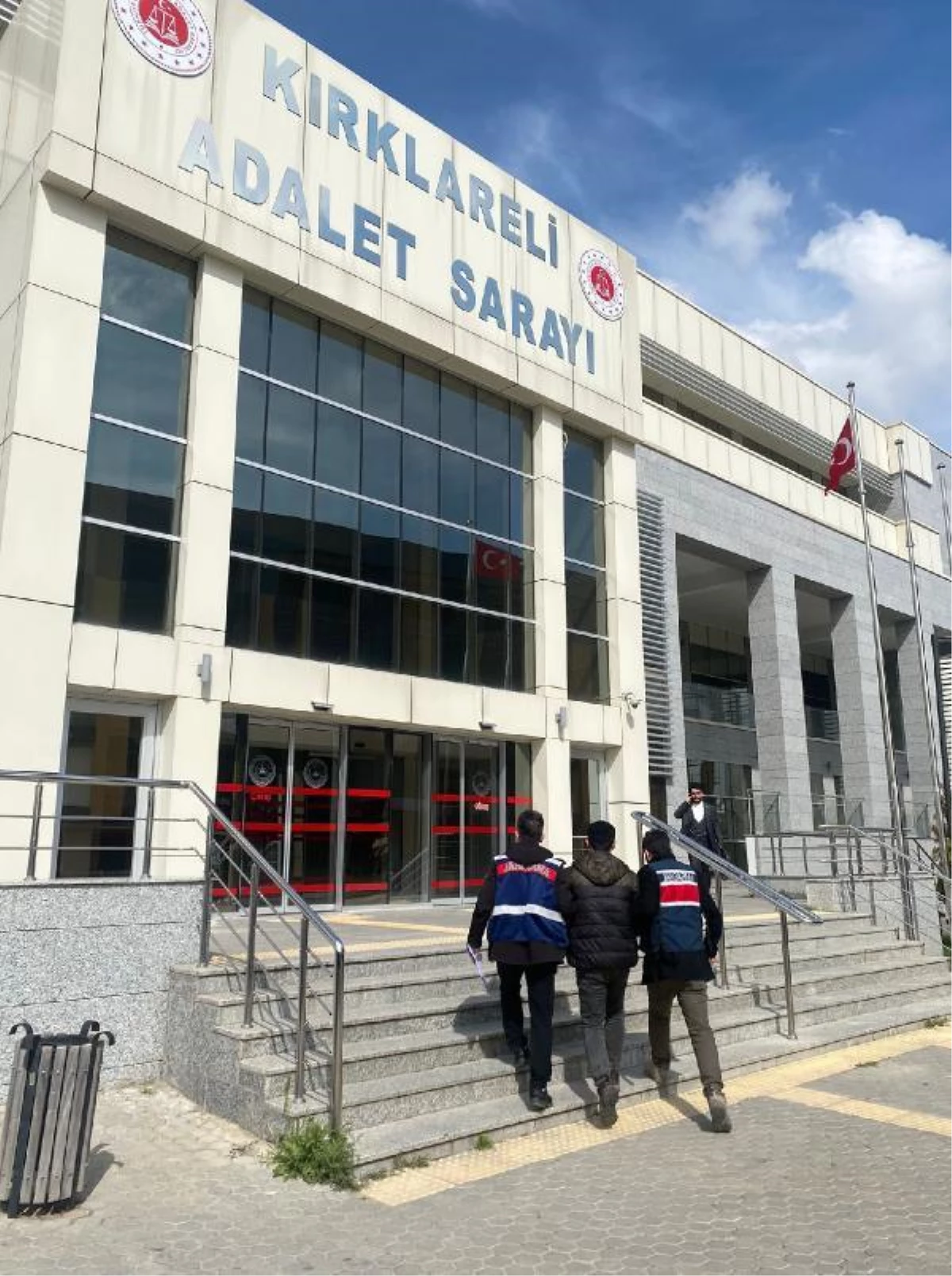 Kırklareli'de Terör Örgütü Şüphelileri Yakalandı