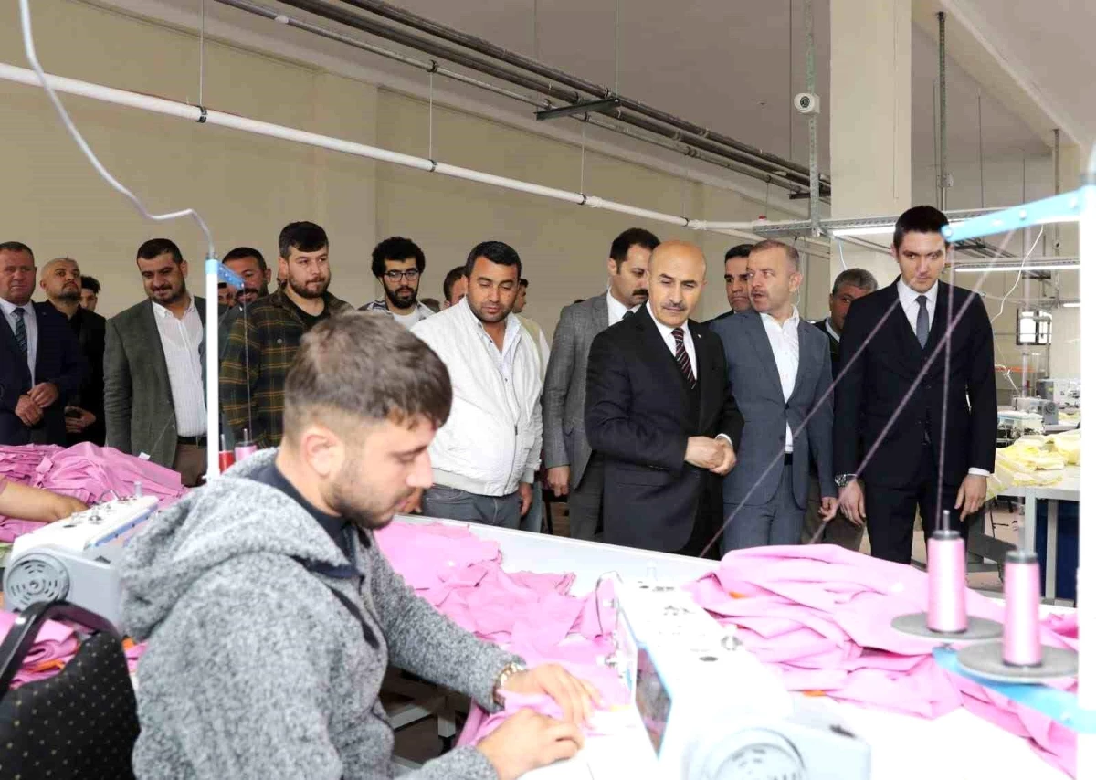 Mardin'de devlet eliyle gençlerin istihdamı için yapıldı, fabrikaların birincisi üretime başladı