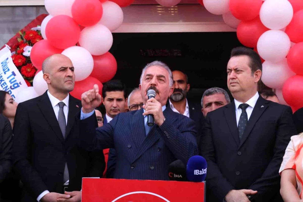 MHP Bursa'da Seçim İrtibat Merkezi Açtı