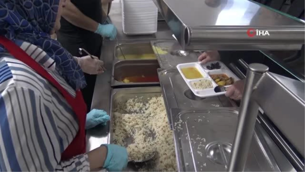 Nilüfer Belediyesi Aşevi, Öğrenci ve Gereksinim Sahiplerine 365 Gün Sıcak Yemek Dağıtacak