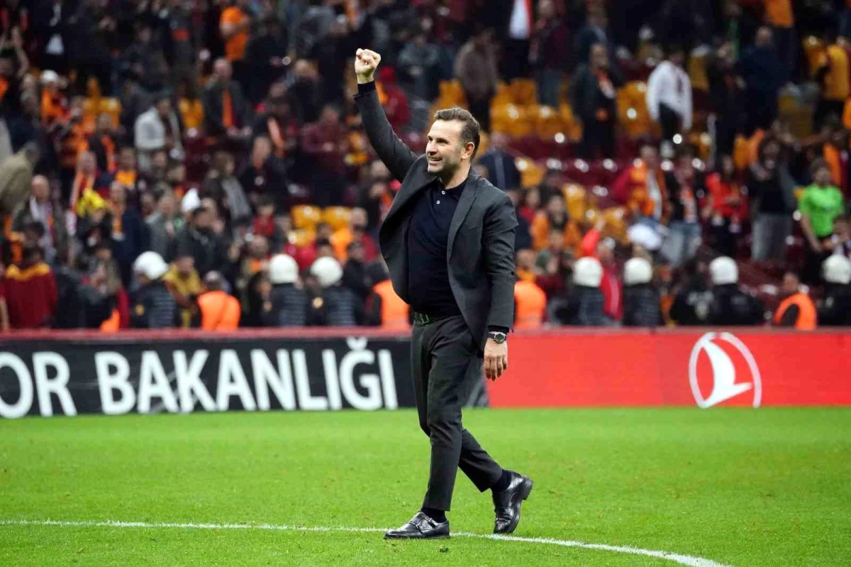 Okan Buruk Beşiktaş derbilerinde galibiyetle ayrıldı