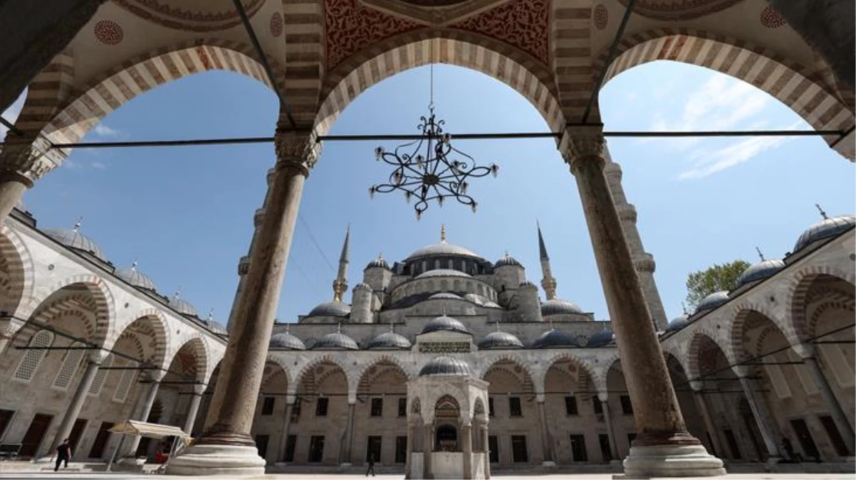 Sultanahmet Camii, 406 Yıldır Kentin Kalbinde Adeta Bir Mühür Olarak Duruyor