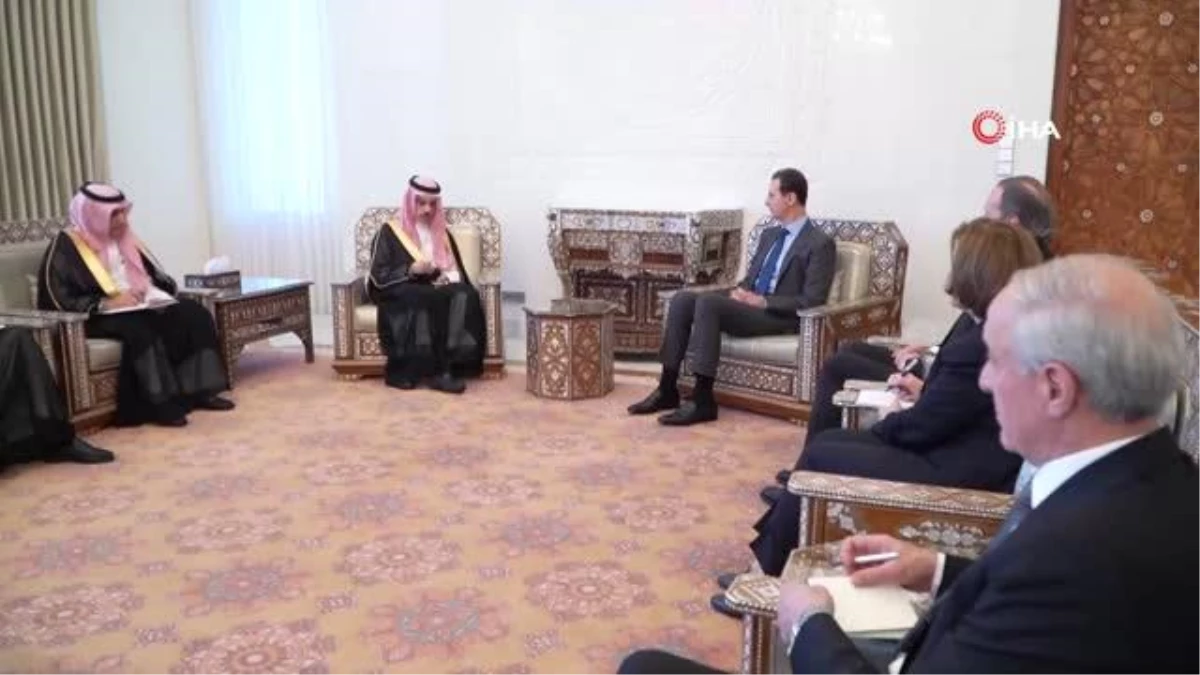 Suudi Arabistan'dan 12 yıl sonra dışişleri bakanı seviyesinde Suriye'ye birinci ziyaretSuudi Arabistan Dışişleri Bakanı Ferhan, Suriye Devlet Lideri Esad...