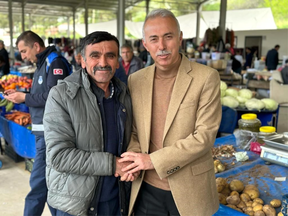 Taşova Belediye Lideri Bayram Öztürk, lokal eserler pazarında Ramazan Bayramını kutladı
