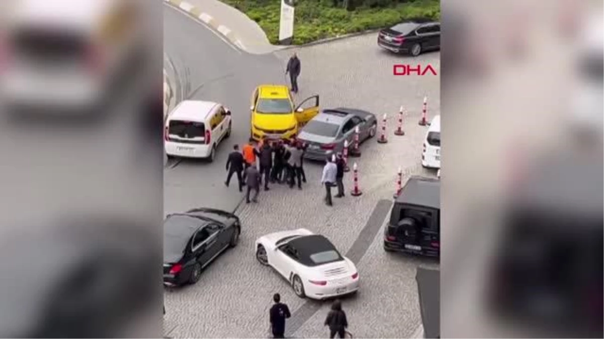 Beşiktaş'ta AVM Önünde Güvenlik Vazifelisi ile Taksi Sürücüsü Ortasında Hengame