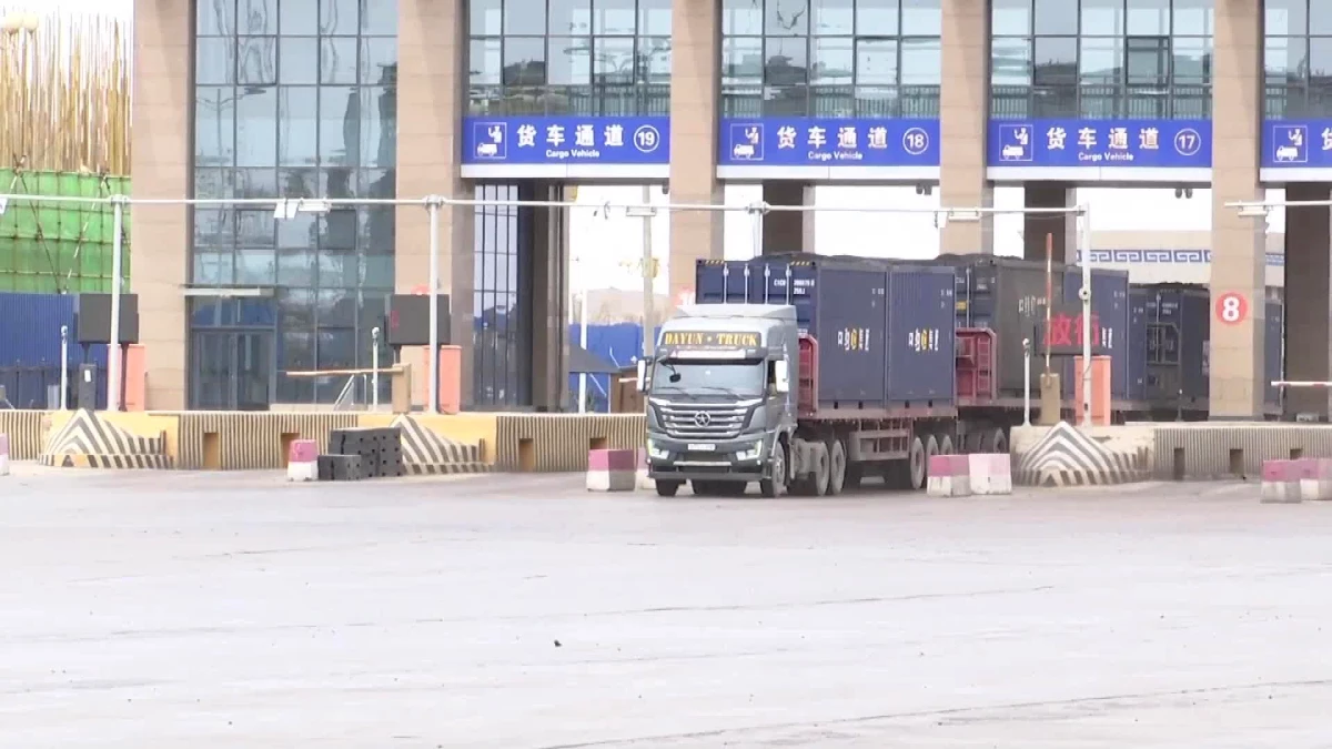 Ganqmod Limanı'ndan Çin-Moğolistan Ticareti 10 Milyon Tonu Aştı