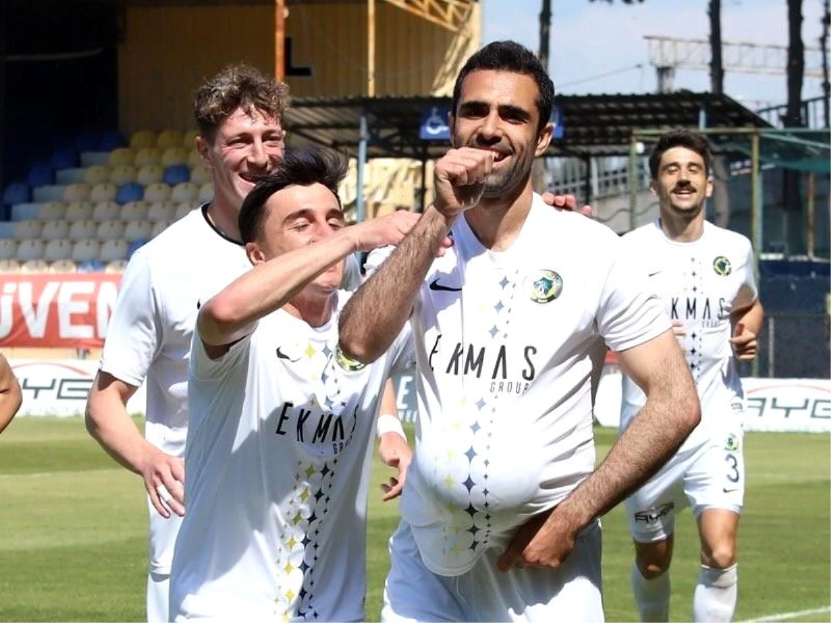 Menemenspor'un Gençer Cansev birinci golünü kaydetti