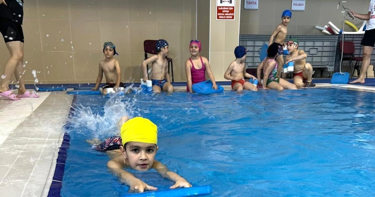 Aydın'da Yüzme Bilmeyen Kalmasın Projesi Devam Ediyor