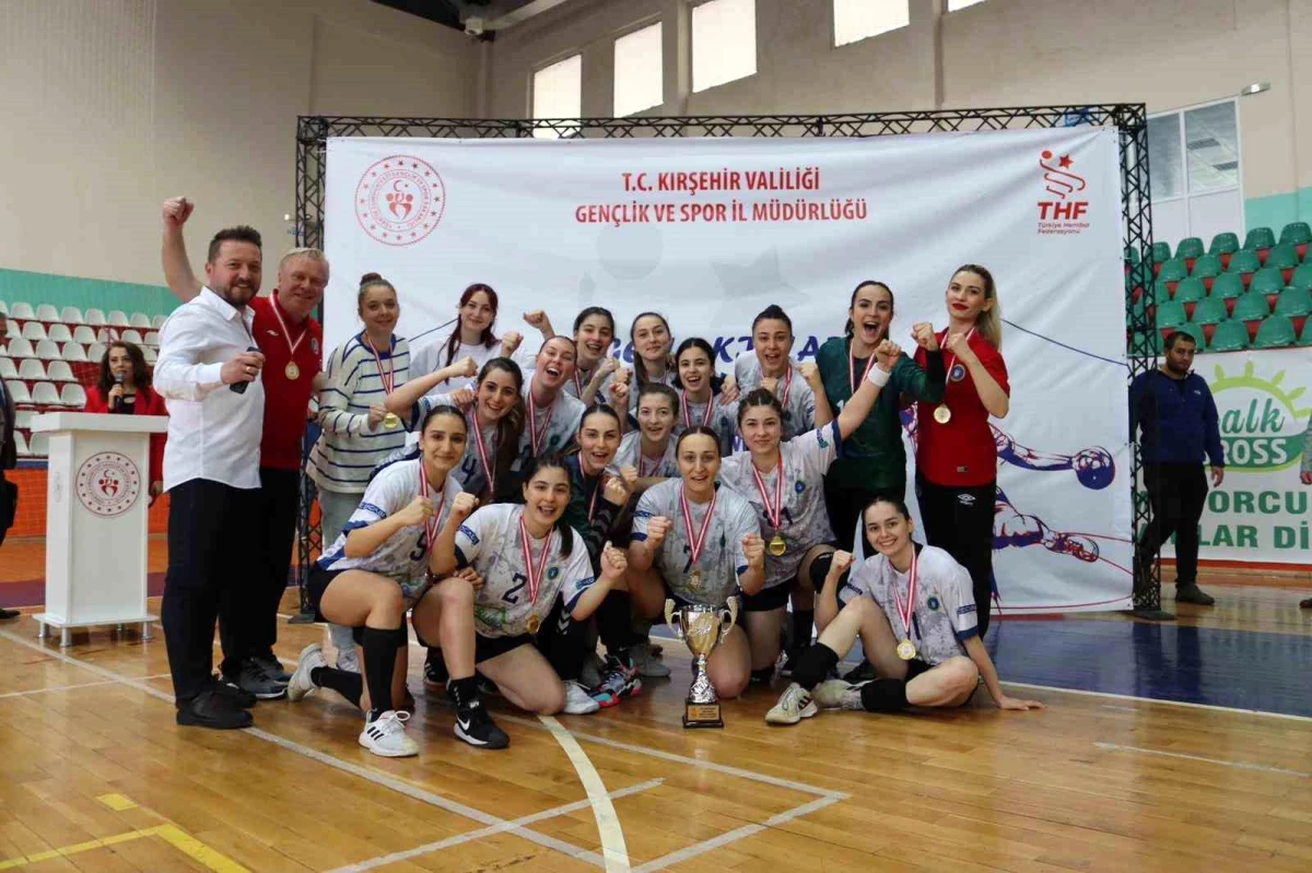 Bursa Büyükşehir Belediyespor Kulübü Genç Bayanlar Hentbol Türkiye Şampiyonu