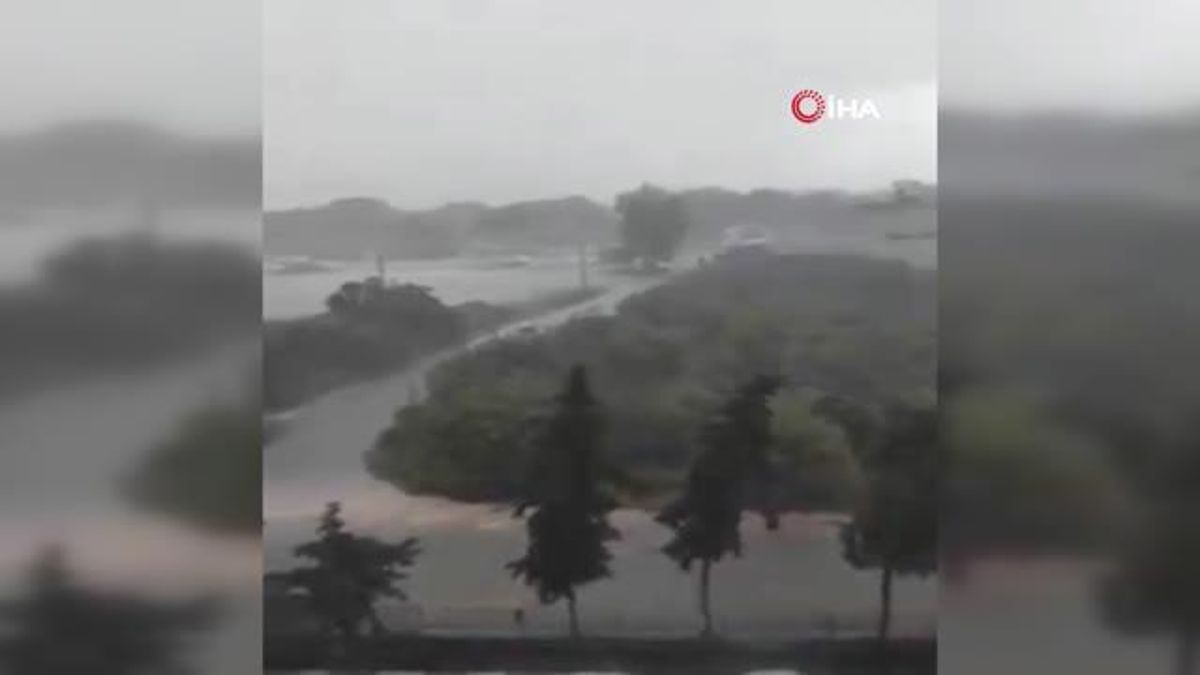 Mersin'de Sağanak Yağış ve Dolu Hayatı Olumsuz Etkiledi
