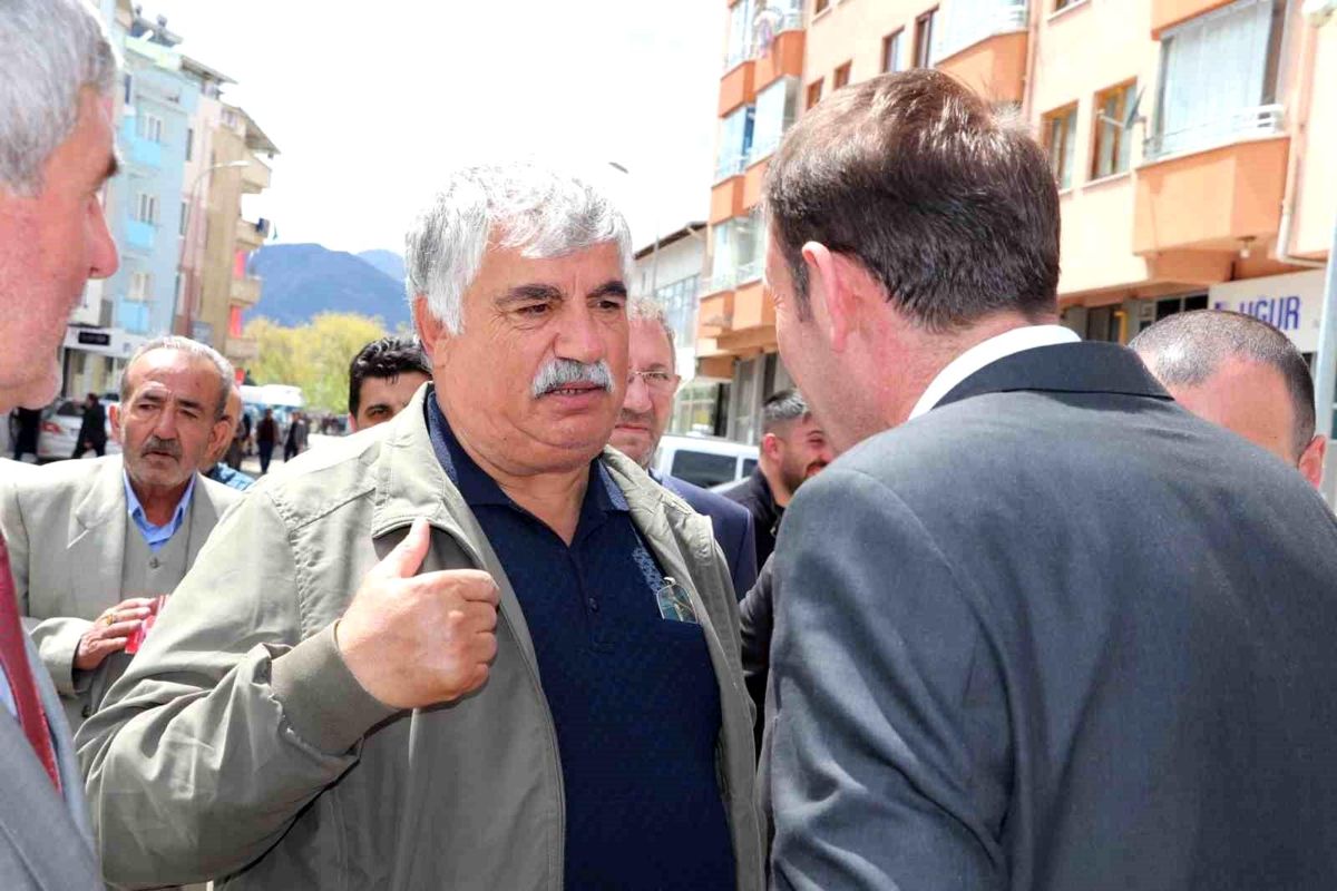 MHP Erzurum Milletvekili Adayı Muhammet Hanifi Macit, Oltu'da Seçim Çalışmalarını Sürdürdü