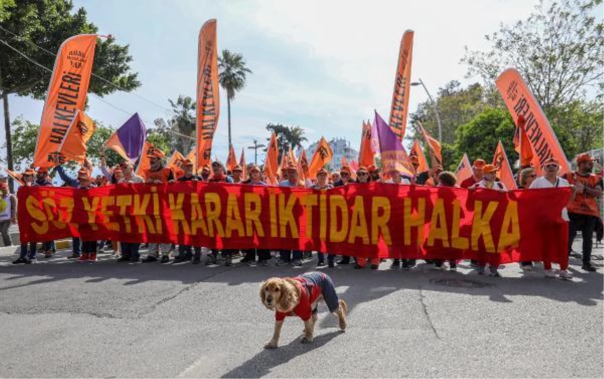 Antalya'da 1 Mayıs Emek ve Dayanışma Günü coşkuyla kutlandı
