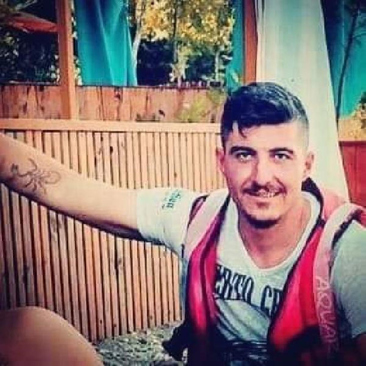 Antalya'da tartıştığı kişi tarafından av tüfeğiyle vurulan genç hayatını kaybetti