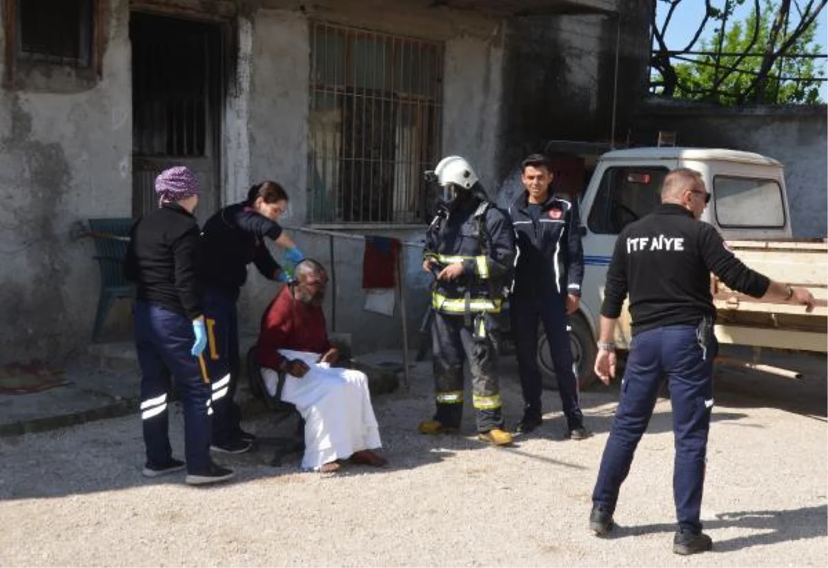 Antalya'da yangın: Mahsur kalan engelli vatandaş komşuları tarafından kurtarıldı