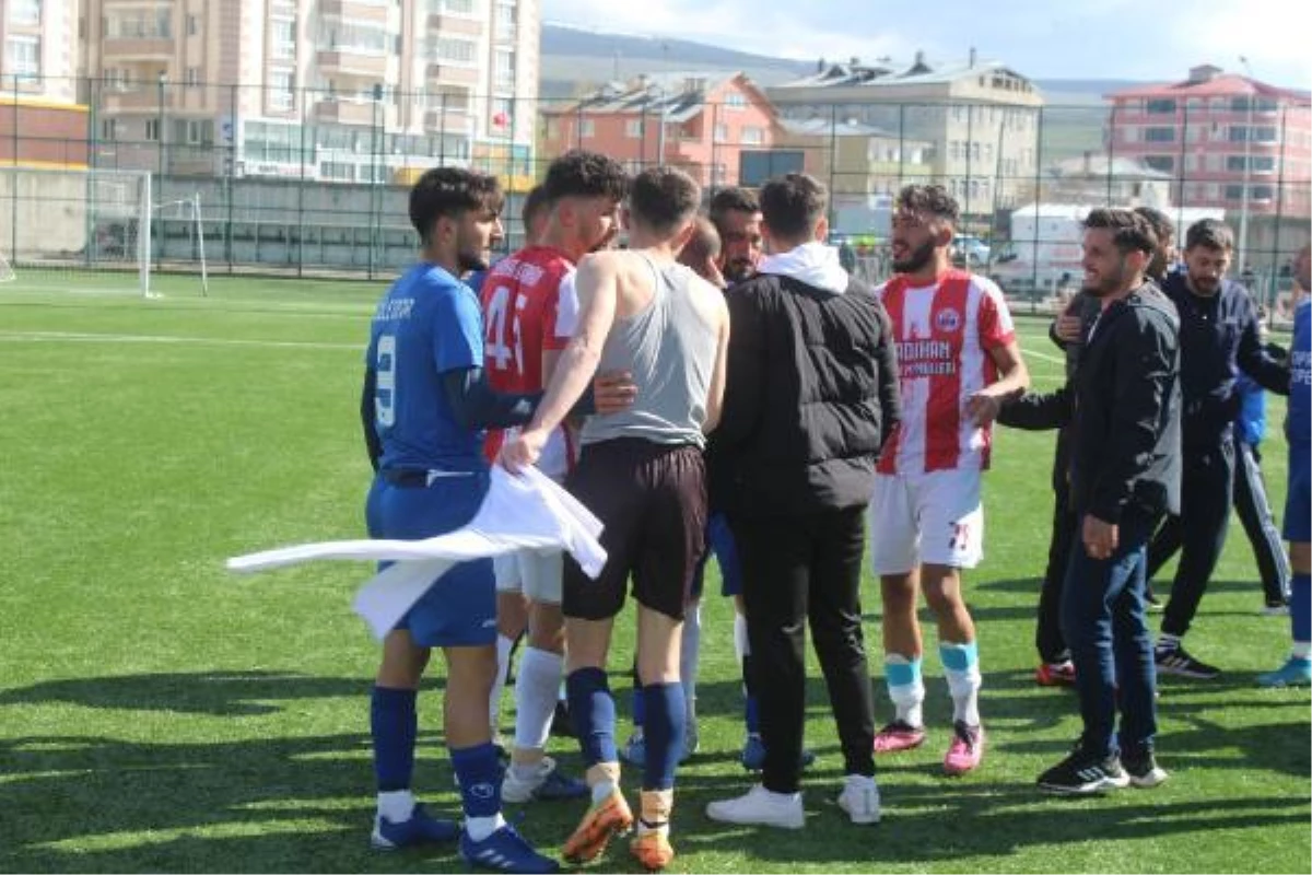 Ardahan'da Futbol Maçında Hengame Çıktı