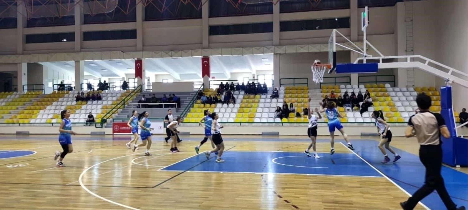 Burhaniye ilçesi Basketbol Okul Sporları Genç Kız Bölge Karşılaşmaları