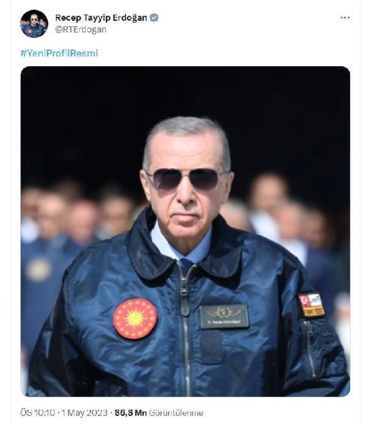 Cumhurbaşkanı Erdoğan, profil fotoğrafını pilot montu ile değiştirdi