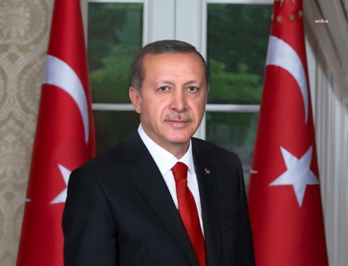 Cumhurbaşkanı Erdoğan'dan 1 Mayıs bildirisi: 'Yıllarca istismar materyali yapılan 1 Mayıs'ı sizler için tatil ilan ettik'