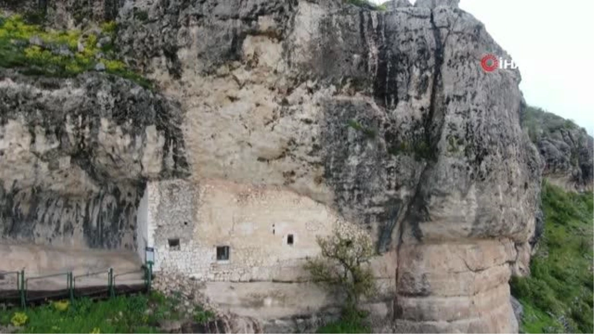 Diyarbakır'daki Ashab-ı Kehf Mağarası, 1300'lerden beri sarsıntılara maruz kaldı