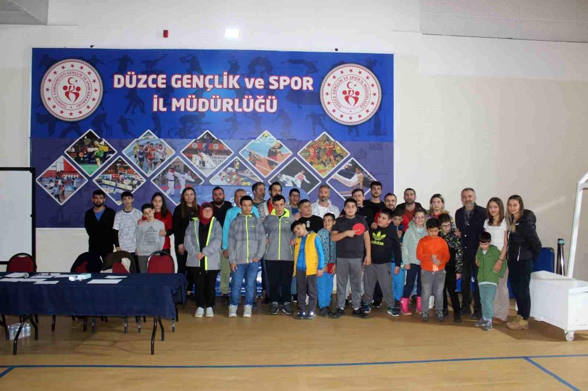Düzce'de Özel Atletler Türkiye Şampiyonası için Turnuva Yapıldı