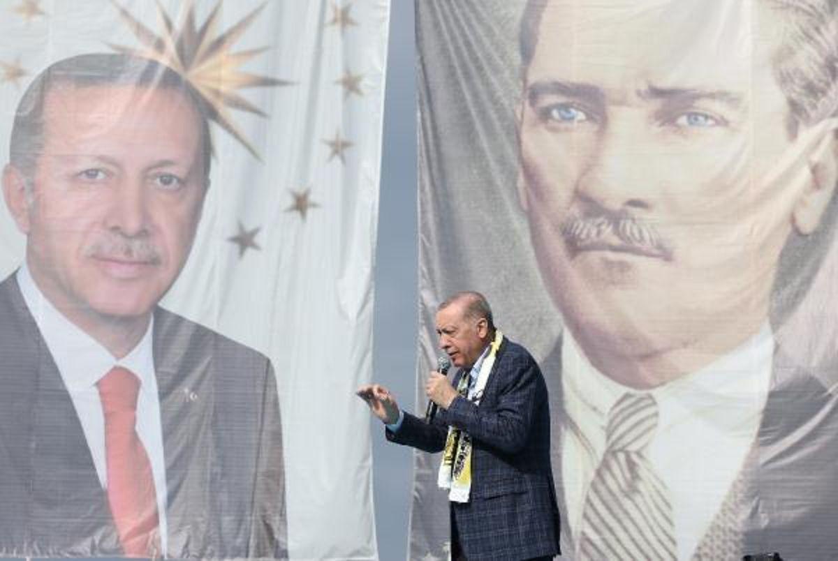 Erdoğan: 'FETÖ'nün avanesi Bay Bay Kemal'le beraber'