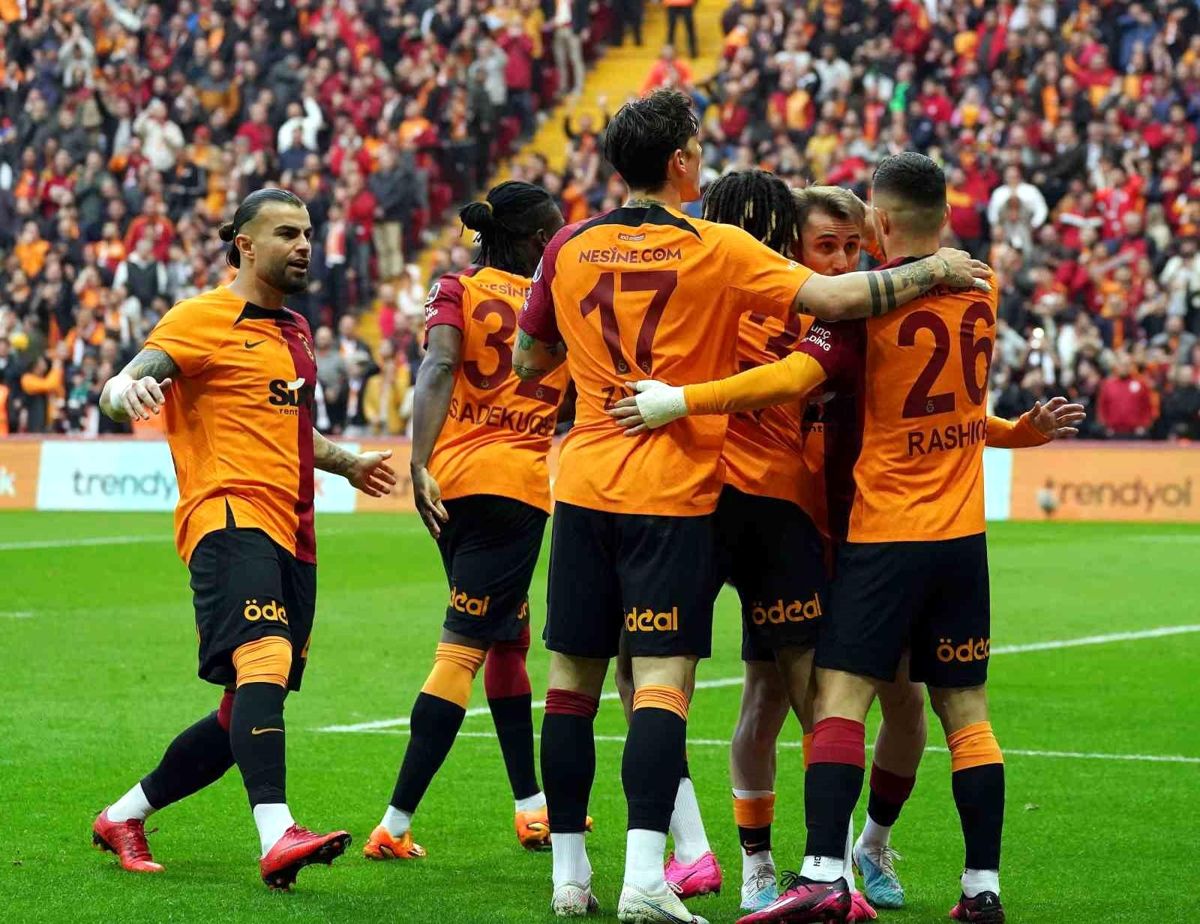 Galatasaray Beşiktaş derbisinde 3 puan arıyor