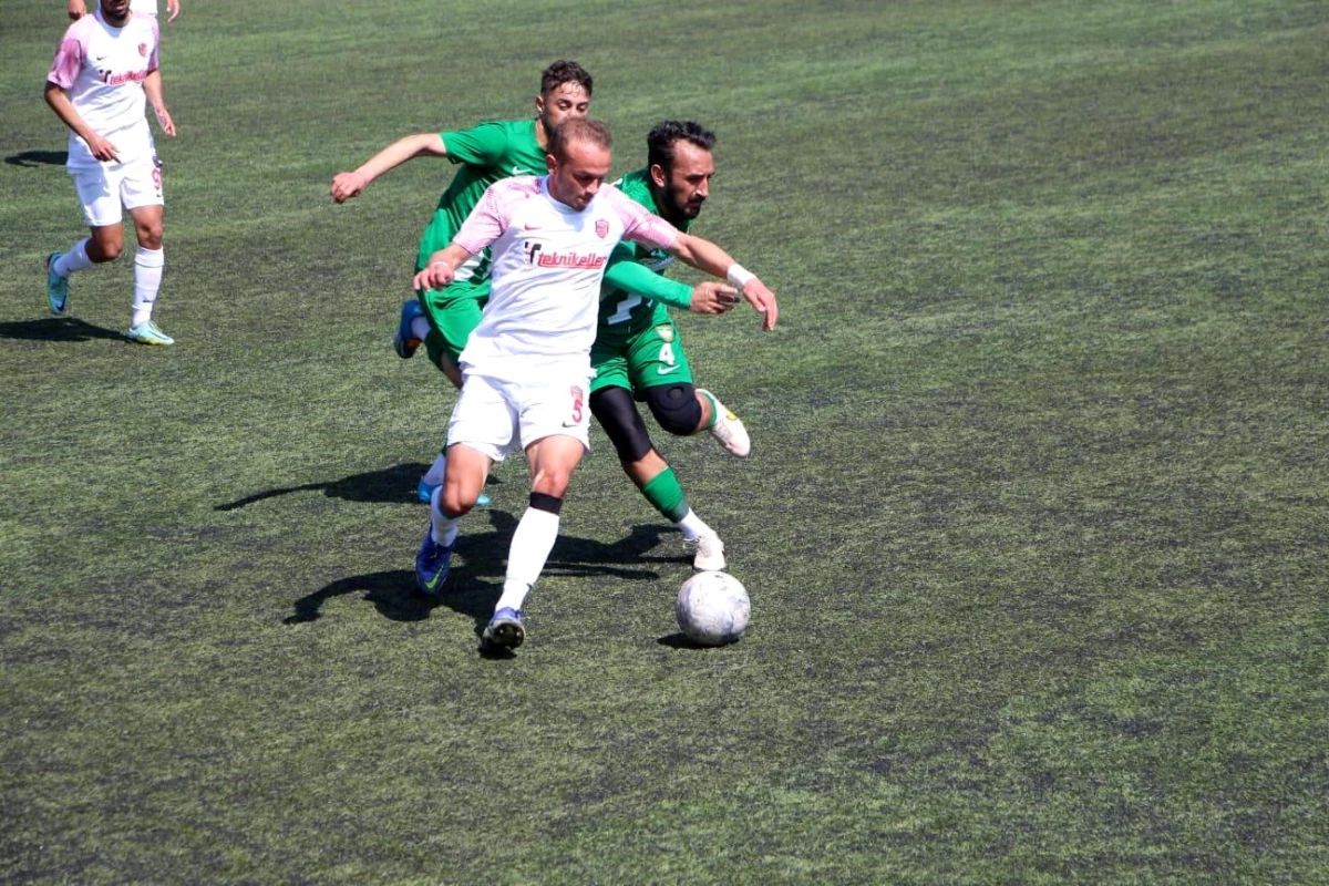 Kepezspor, Tepecikspor'u 3-1 mağlup etti