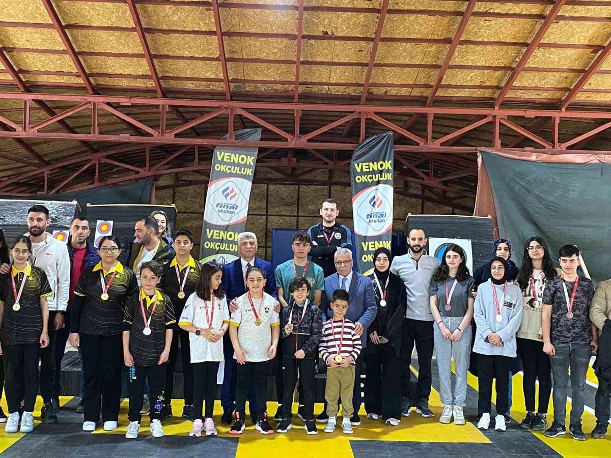 Okul Sporları okçuluk vilayet şampiyonası Erzurum'da yapılıyor