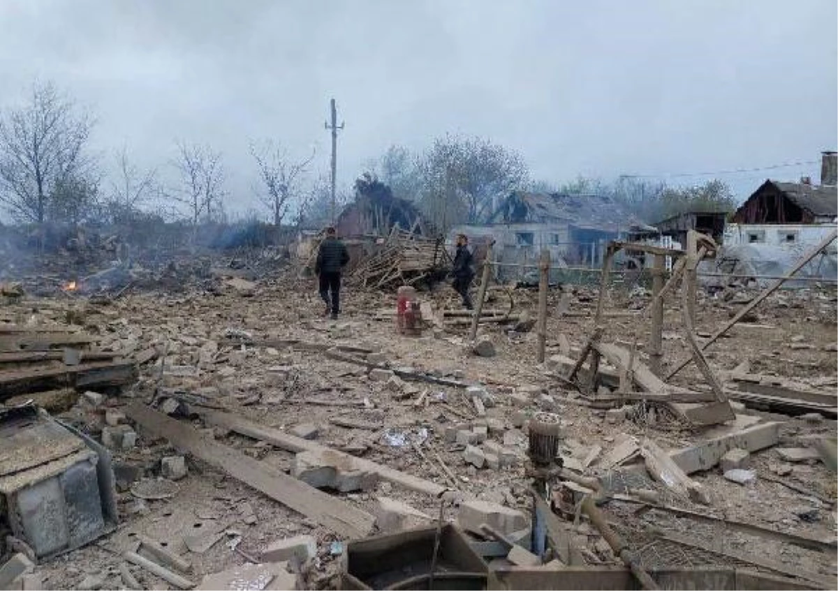 Rusya Ukrayna'da bir yerleşim yerine füze saldırısı düzenledi, 34 kişi yaralandı