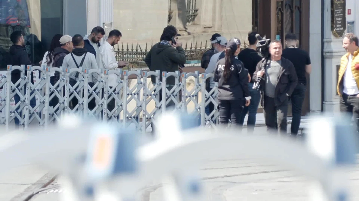 Taksim Meydanı ve etrafı güvenlik tedbirleriyle çevrildi
