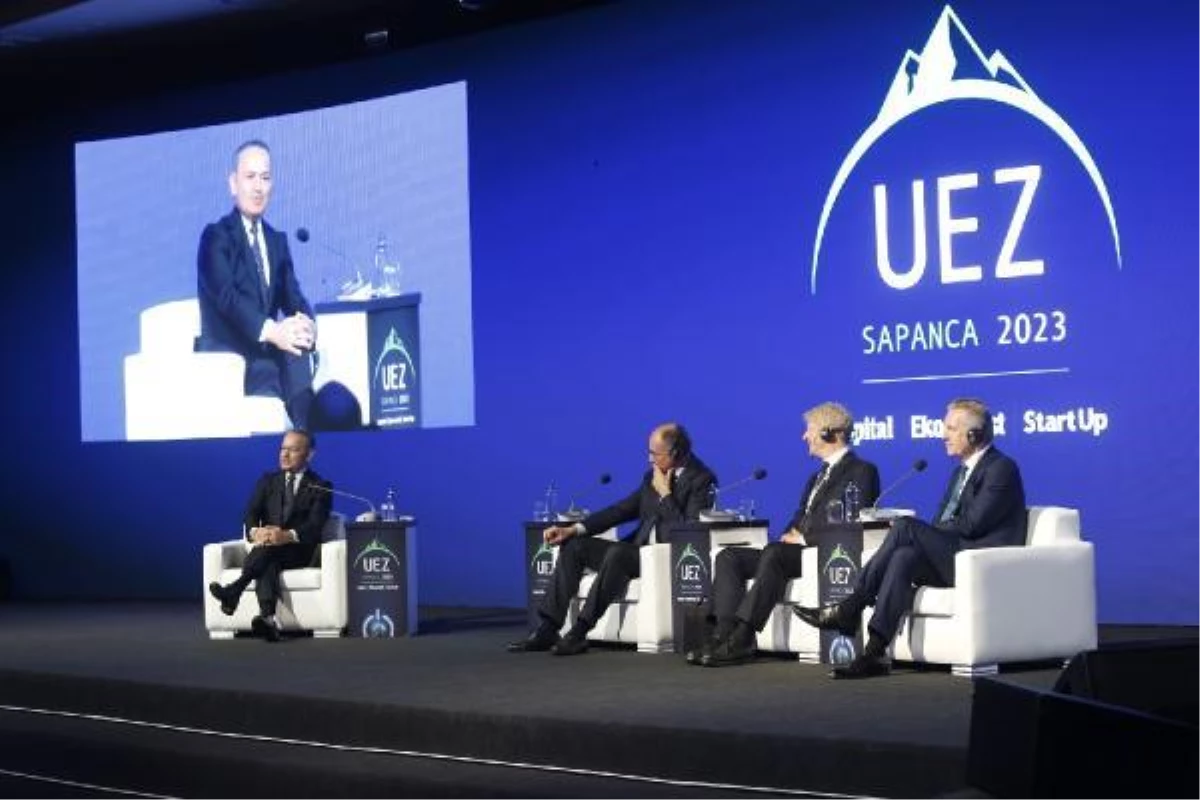 Uludağ İktisat Tepesi'nde 'Değişen Küresel Sistem: Avrupa Birliği ve Türkiye'nin Yeni Rolleri' Oturumu Gerçekleştirildi
