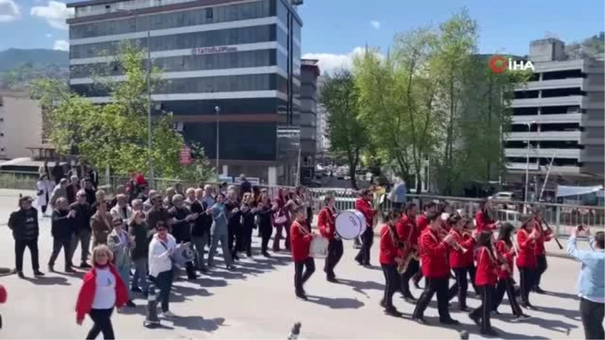Zonguldak'ta 1 Mayıs Emek ve Dayanışma Günü kutlamaları yapıldı