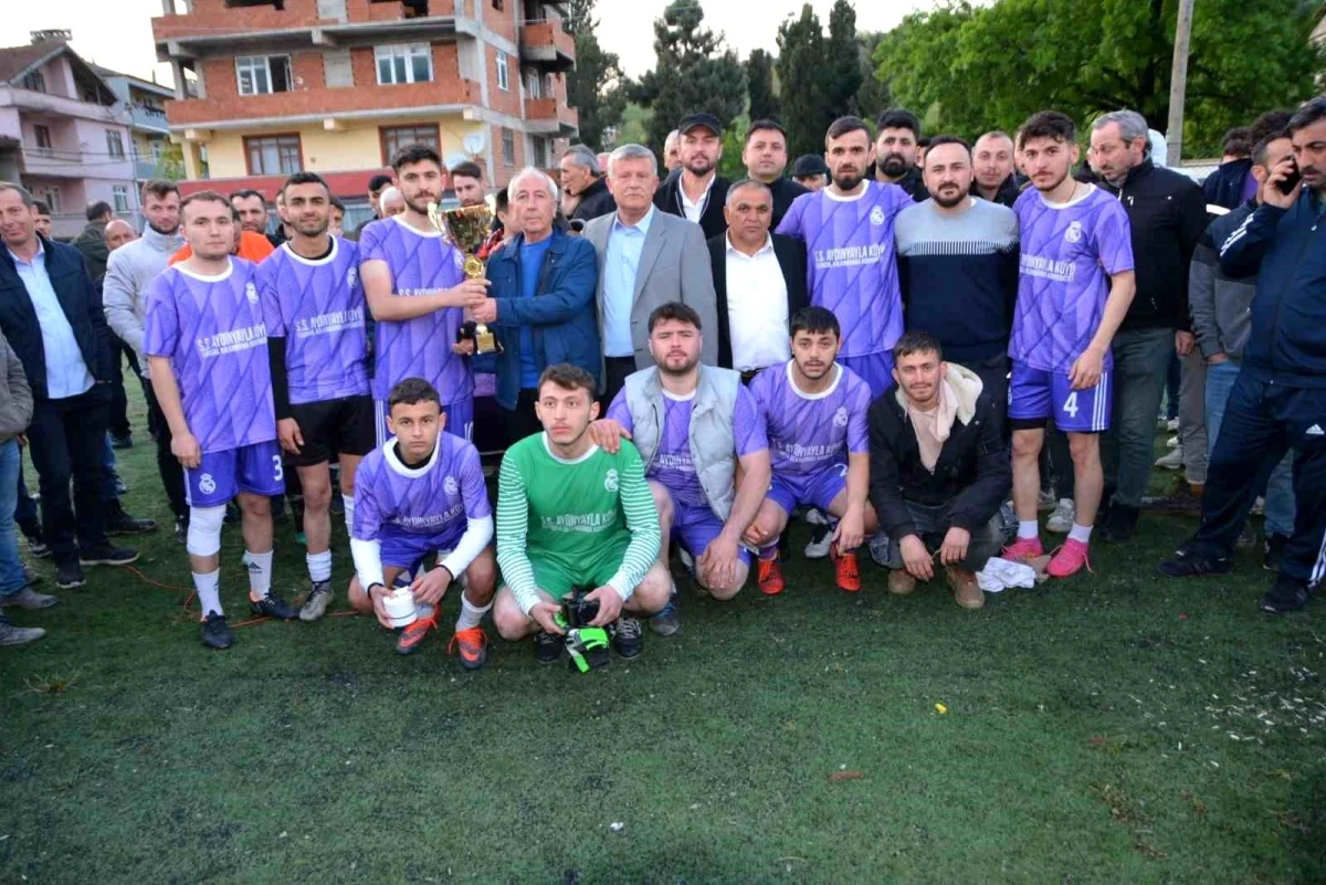 Zonguldak'ta Köyler Ortası Futbol Turnuvası Sona Erdi
