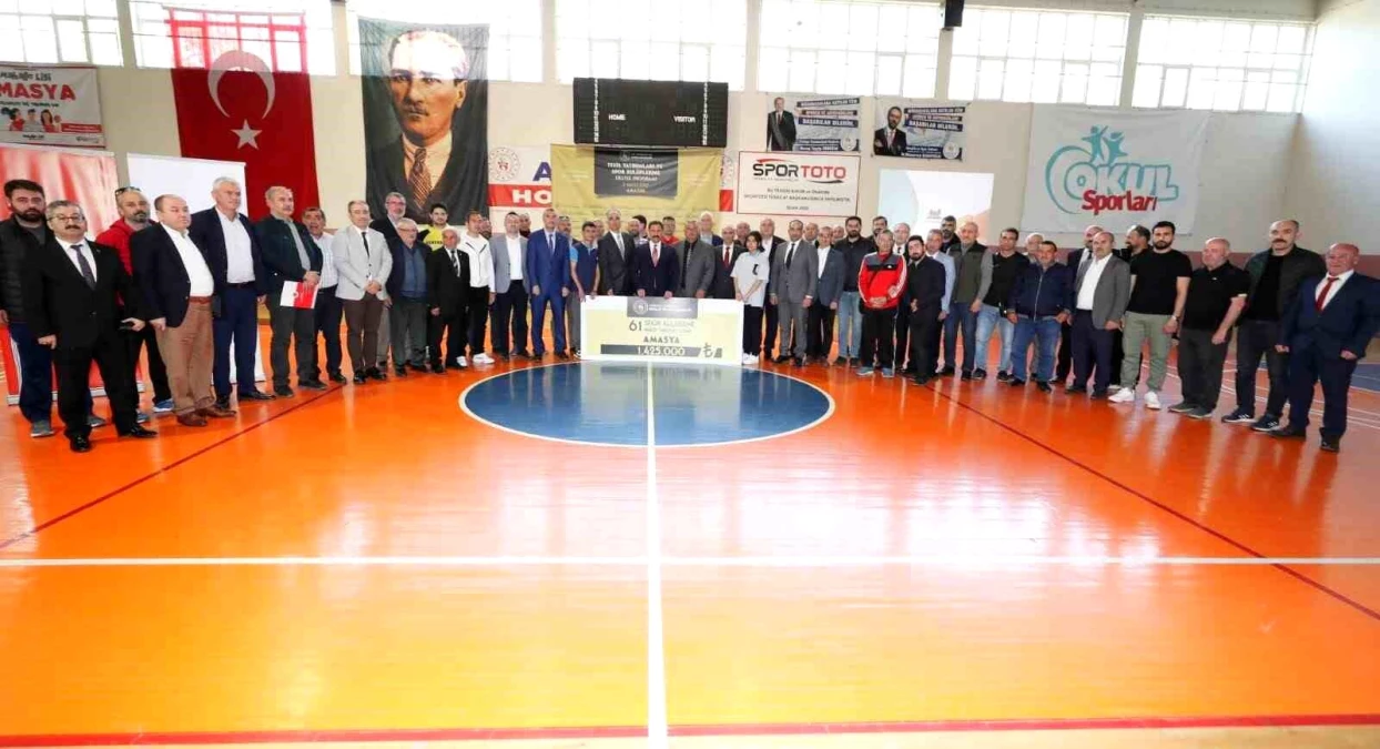 Bakanlıktan Amasya'daki 61 amatör kulübe 1 milyon 425 bin TL dayanak