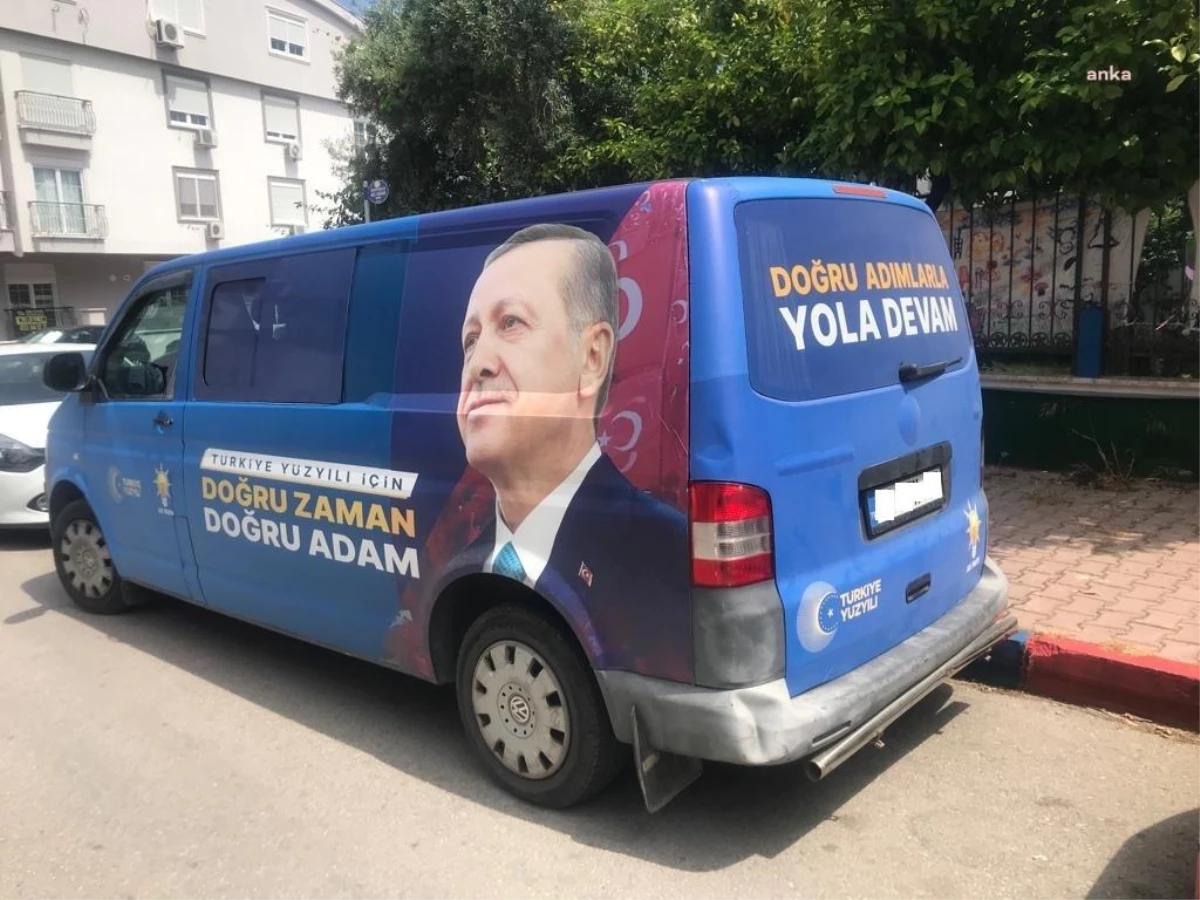 İlçe Seçim Heyeti, Erdoğan'ın Seçim Kanunu'nu İhlal Eden Türk Bayraklı Görselinin Kaldırılmasına Karar Verdi