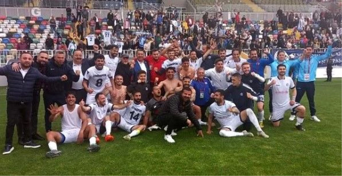 İzmirspor, Bornova Yeşilovaspor'u yenerek Bölgesel Amatör Lig'e yükseldi