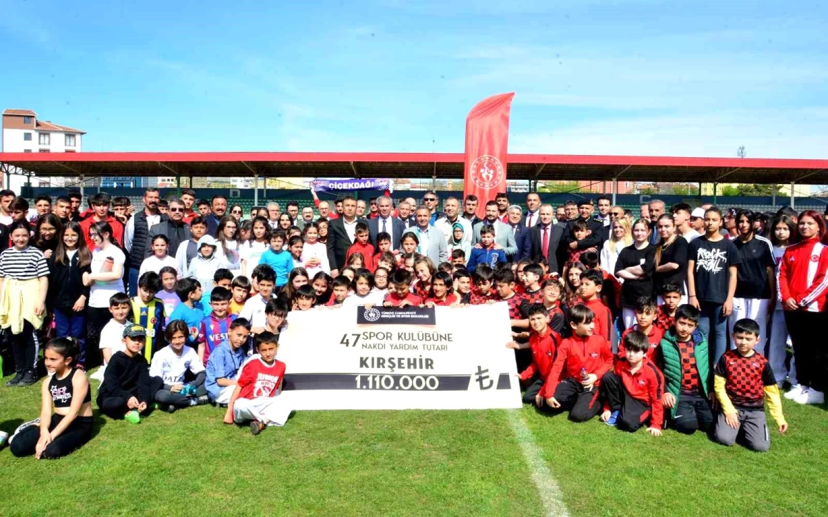 Kırşehir'deki 47 Amatör Spor Kulübüne 1 Milyon 100 Bin TL Dayanak