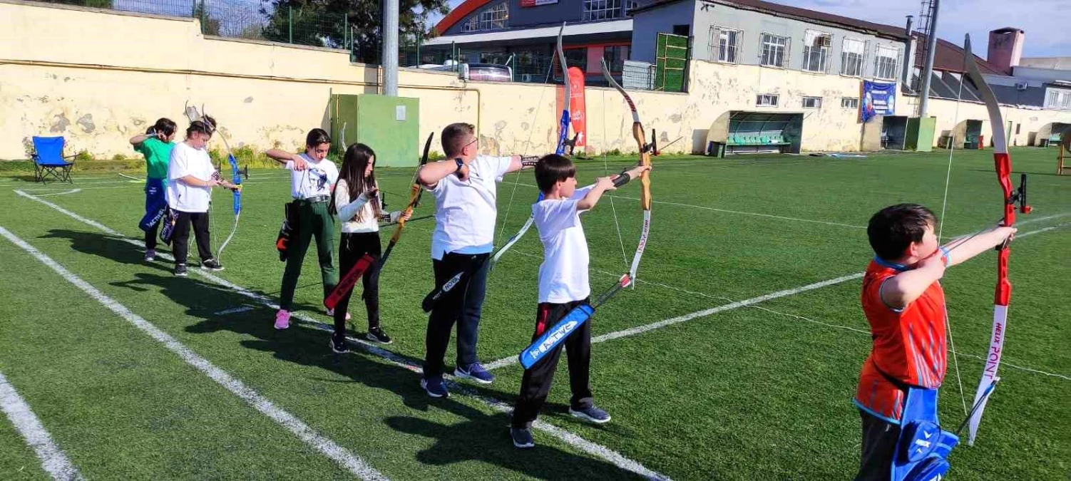 KOSHADOS Atletleri Okullar Ortası Olimpik Okçuluk Müsabakasında 9 Madalya İle Damga Vurdu