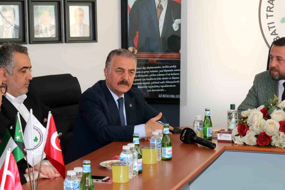 MHP Genel Sekreteri İsmet Büyükataman, HDP'nin 360 milyon lira hazine yardımını eleştirdi