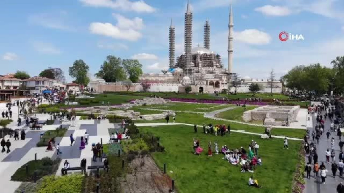 On binler Kakava Hıdırellez Şenlikleri için Edirneye akın etti