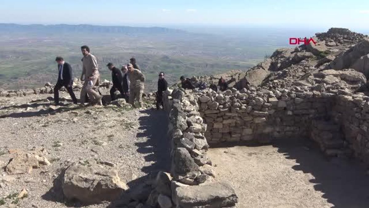 Süryaniler Şırnak'taki kutsal Sefine bölgesini ziyaret etti
