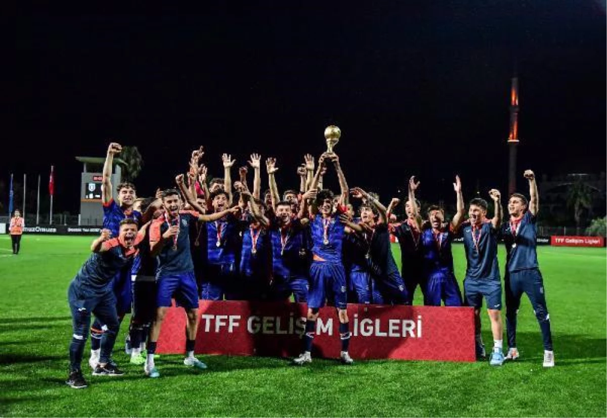 U19 Seçkin A Ligi'nde şampiyon Başakşehir