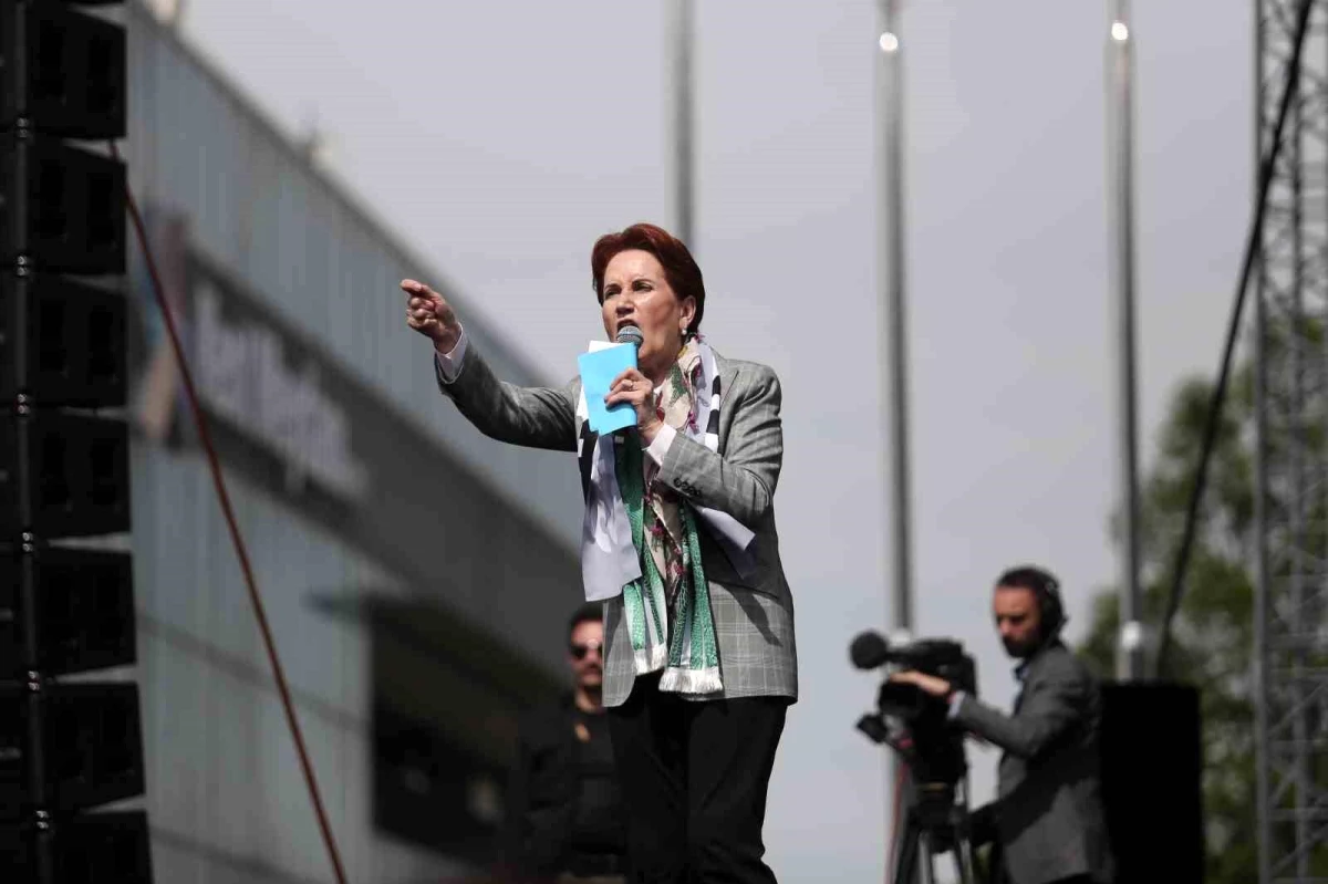 UYGUN Parti Genel Lideri Meral Akşener ve Mansur Yavaş Bursa'da Miting Düzenledi