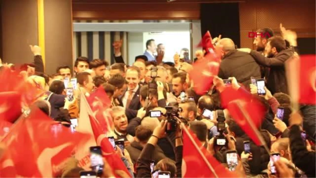 Yine Refah Partisi Genel Lideri Fatih Erbakan Erzurum'da konuştu